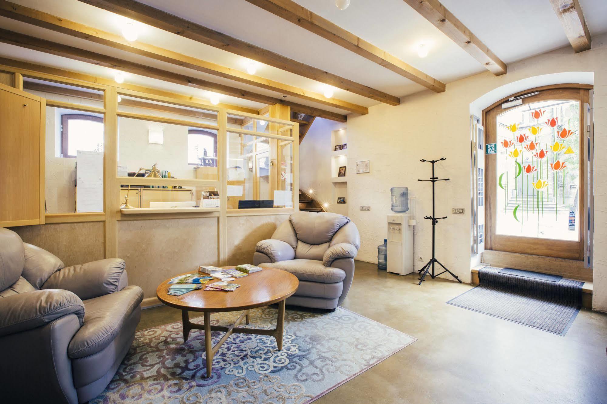 Amalienhof Guesthouse Riga Exteriör bild